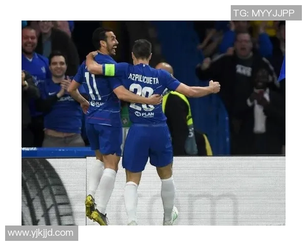 亨克与华的精彩对决分析与赛后点评探讨双方战术与球员表现